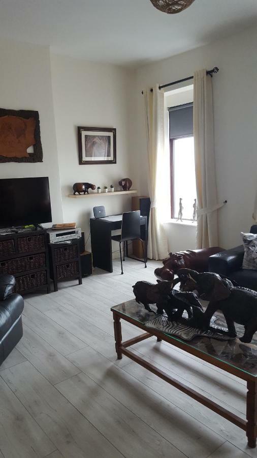 The Tramway House Apartment Карикфъргъс Екстериор снимка